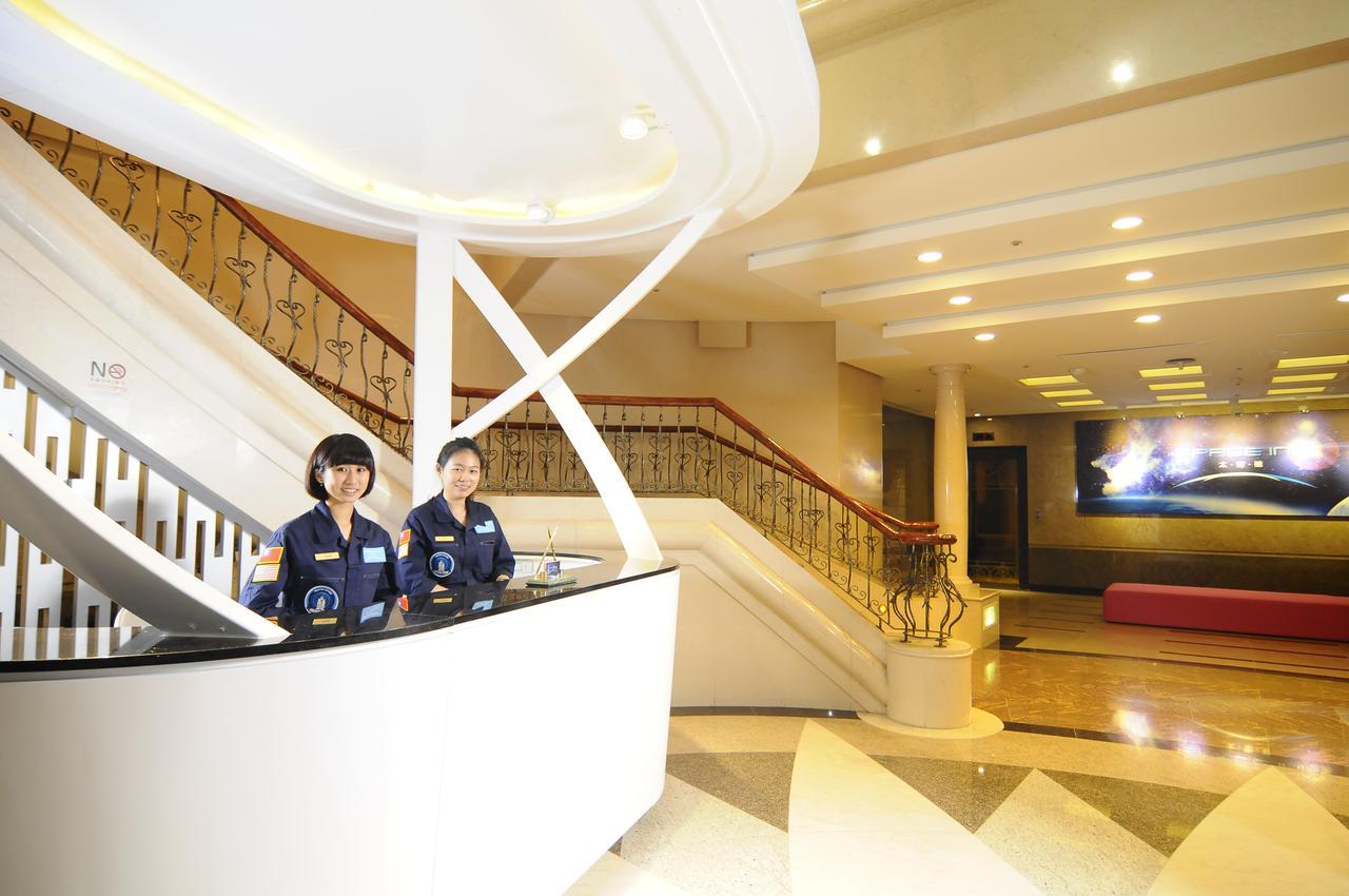 Space Inn Hengyang Branch Taipei Exterior photo