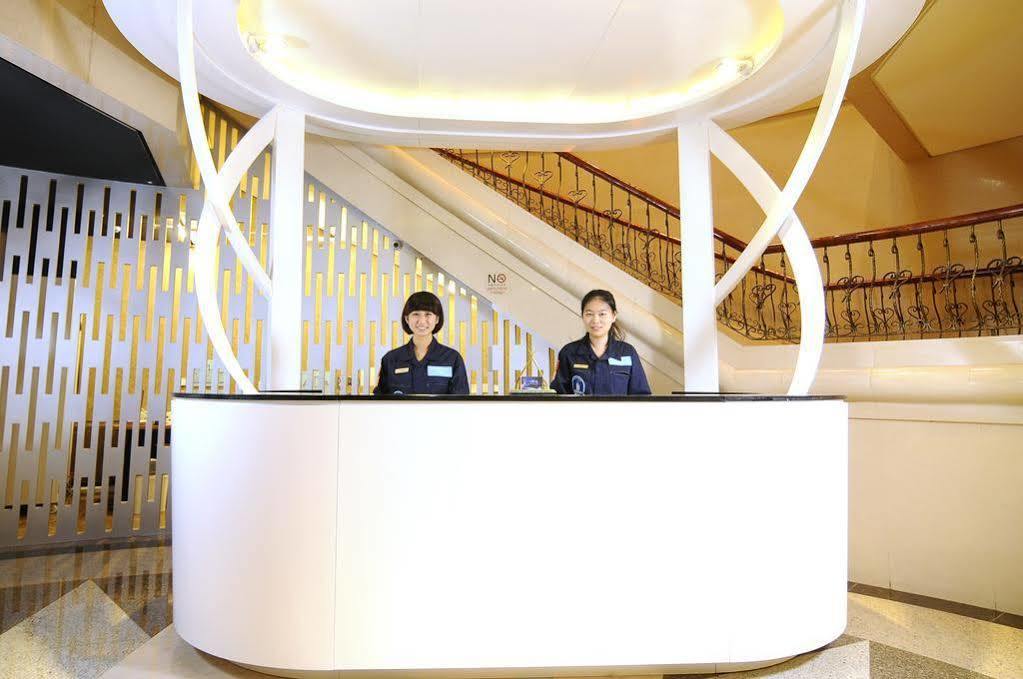 Space Inn Hengyang Branch Taipei Exterior photo